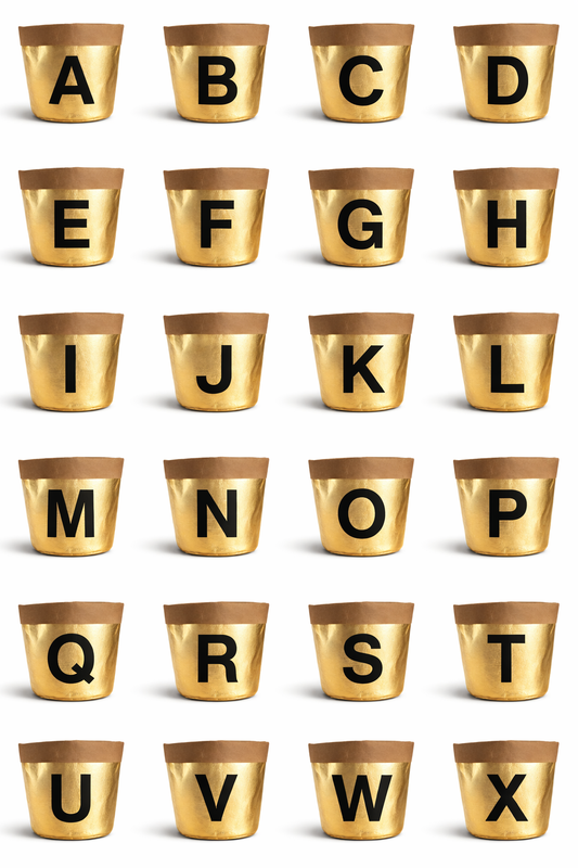 Veganes Papierkörbchen Gold – Buchstaben Design