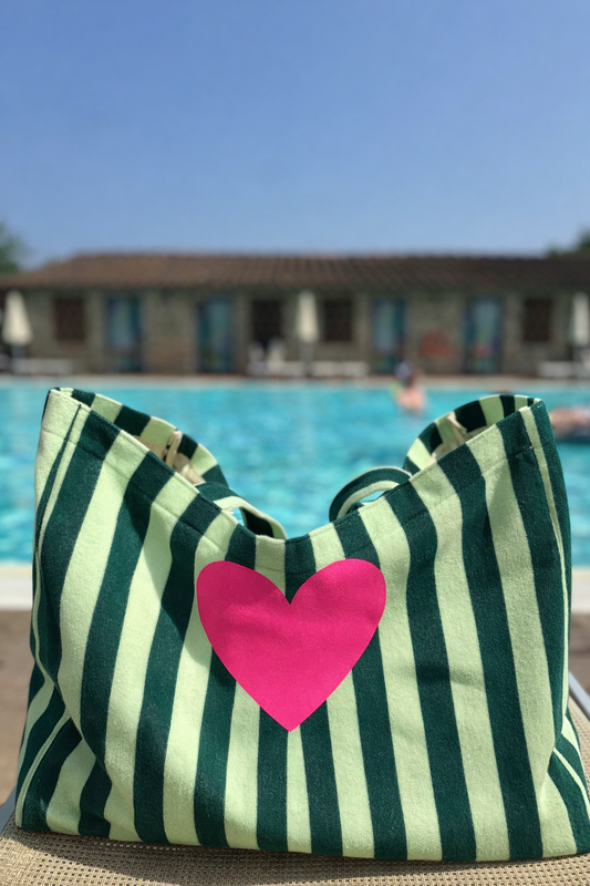 Stylische Badetasche – Dein perfekter Begleiter für Strand, Schwimmbad & City