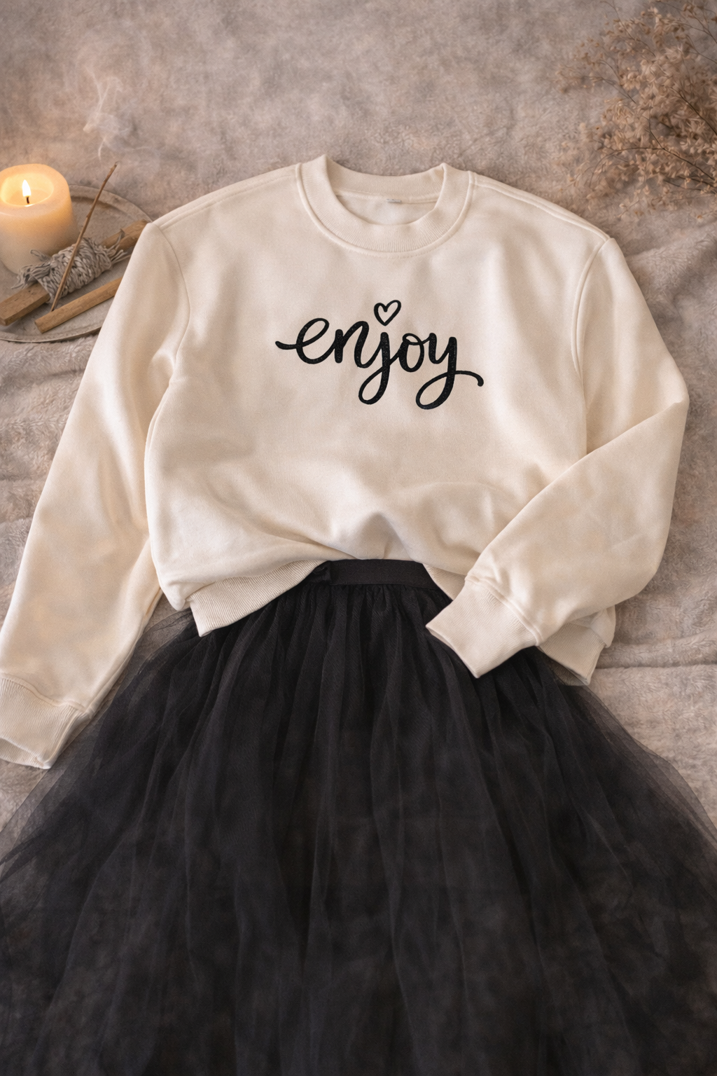 ENJOY Sweater – Cozy Essential für ruhige Tage
