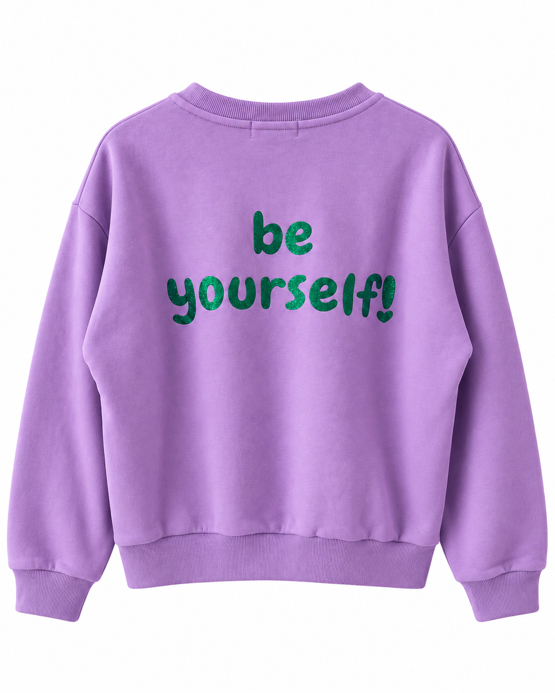 Oversize Sweater „Be Yourself“ – Lavendel mit grünem Glitzerstatement