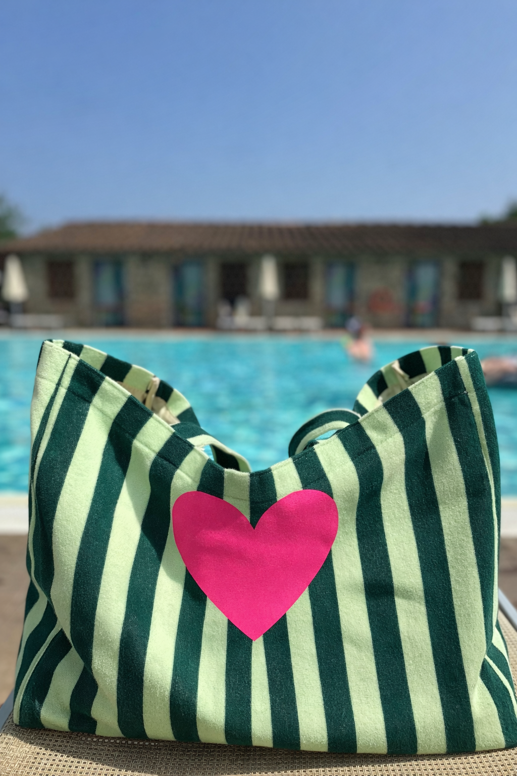 Stylische Badetasche – Dein perfekter Begleiter für Strand, Schwimmbad & City