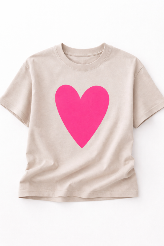Oversize T-Shirt mit Neon-Herz – sandfarben