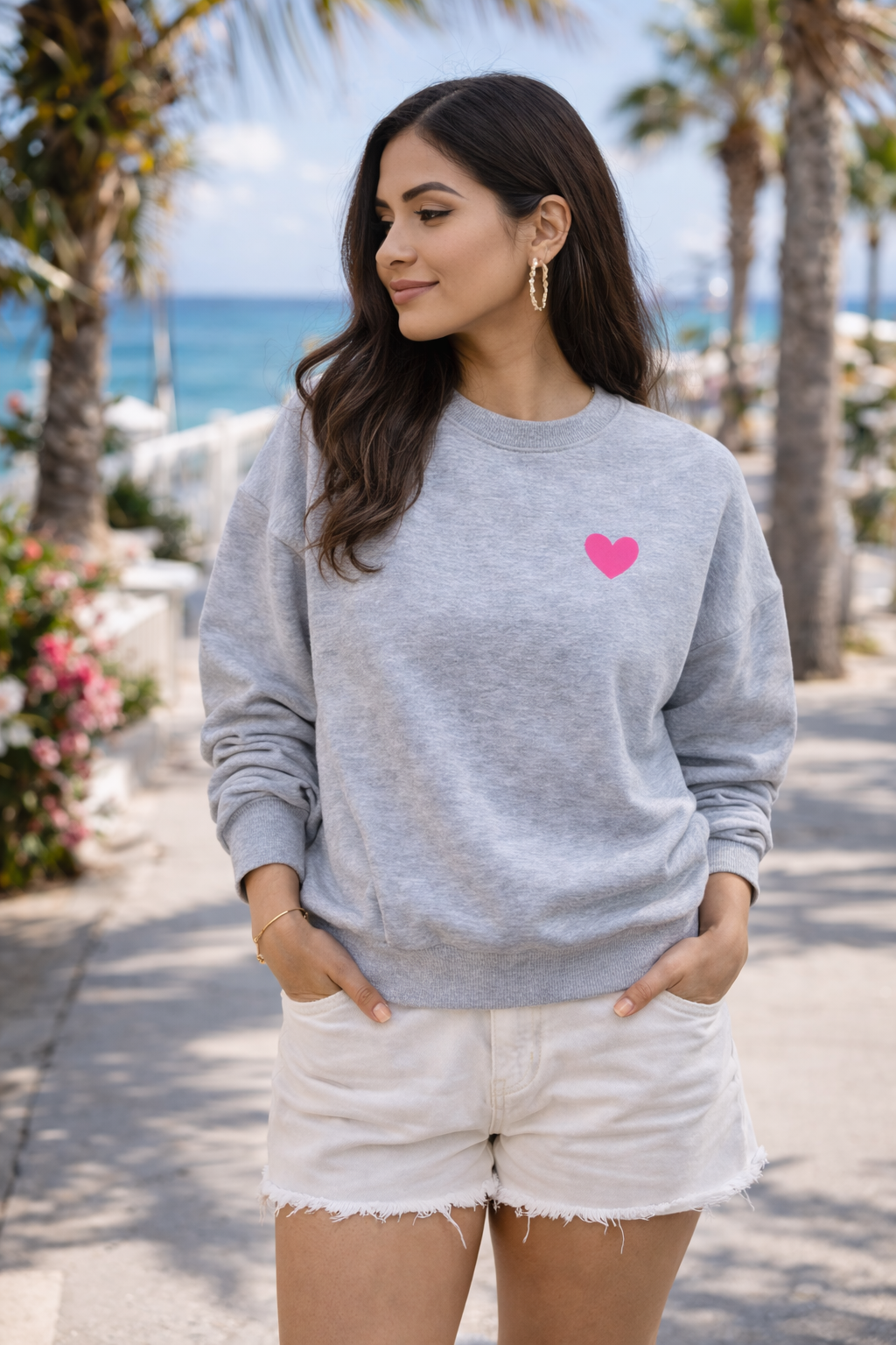 Sweatshirt „Love is the Message" – Weich, zeitlos & voller Gefühl